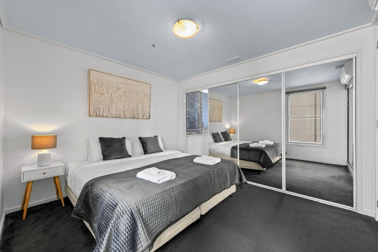 Exclusive Stays - The Summit Melbourne Exterior photo